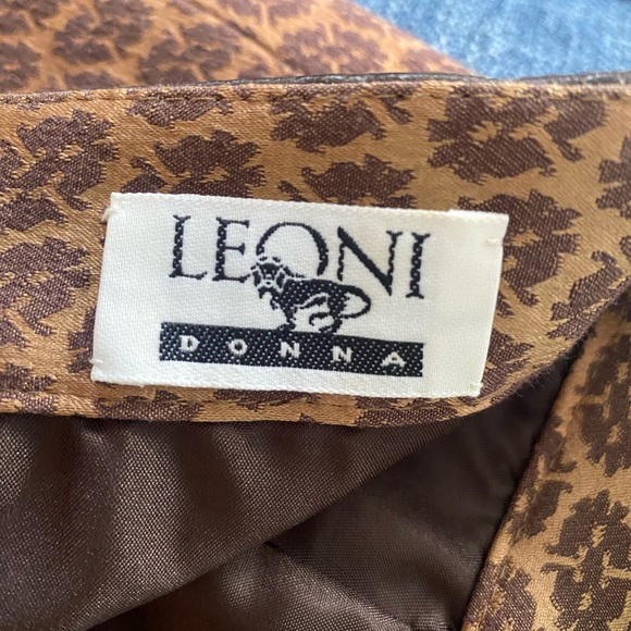 Caramelo from spain skirt with 100%leather band - Picture 7 of 8